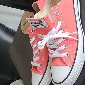 Converse womens size 8